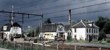 alexandrinalaan-bij-overweg_1038