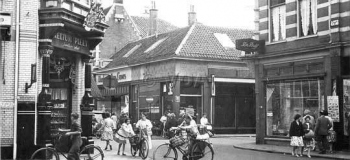 hoofdstraat-bij-het-raadhui_1038