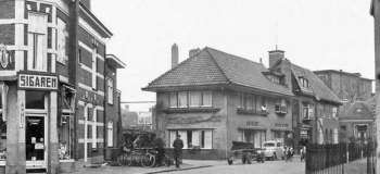 hoofdstraat-hoek-molenstraat-rechts-rk-meisjes_1038