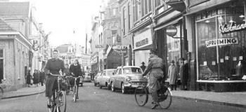 hoofdstraat-hoek-paslaan-foto-j.g.-van-ommen-1_1038