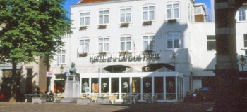 105-raadhuisplein-cafe-de-paris_1038